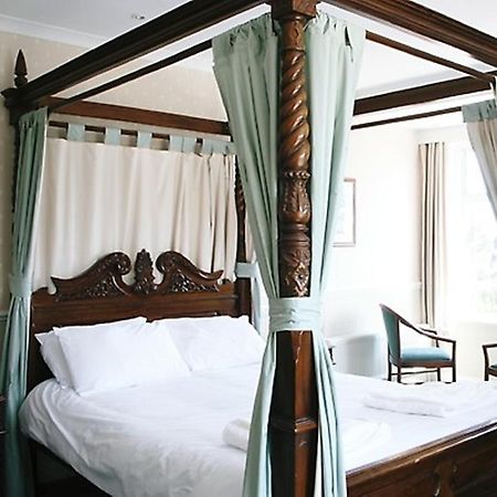 Cliff Head Hotel Карлион Бей Стая снимка