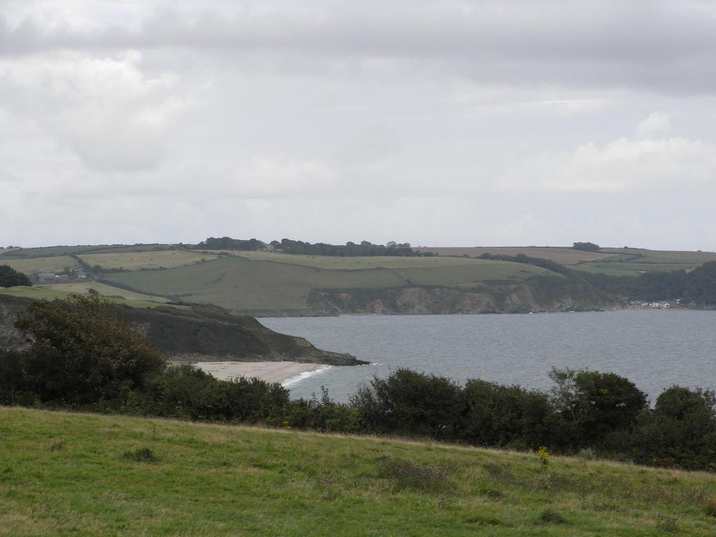 Cliff Head Hotel Карлион Бей Екстериор снимка