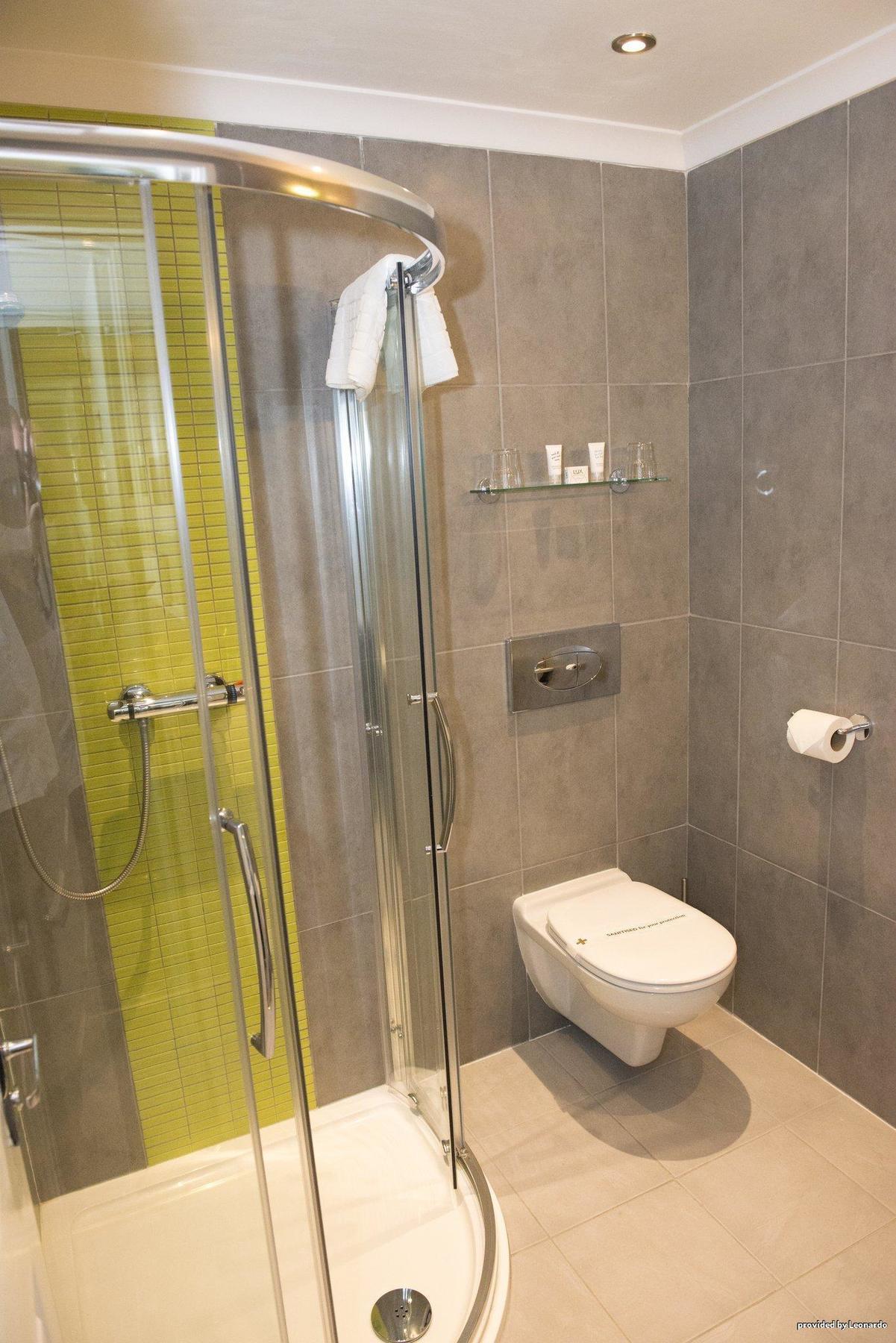 Cliff Head Hotel Карлион Бей Екстериор снимка